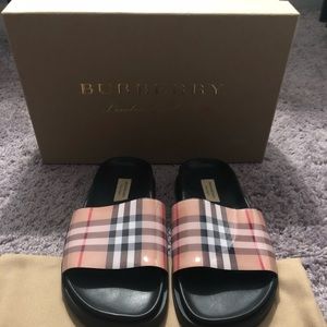 burberry vintage slides